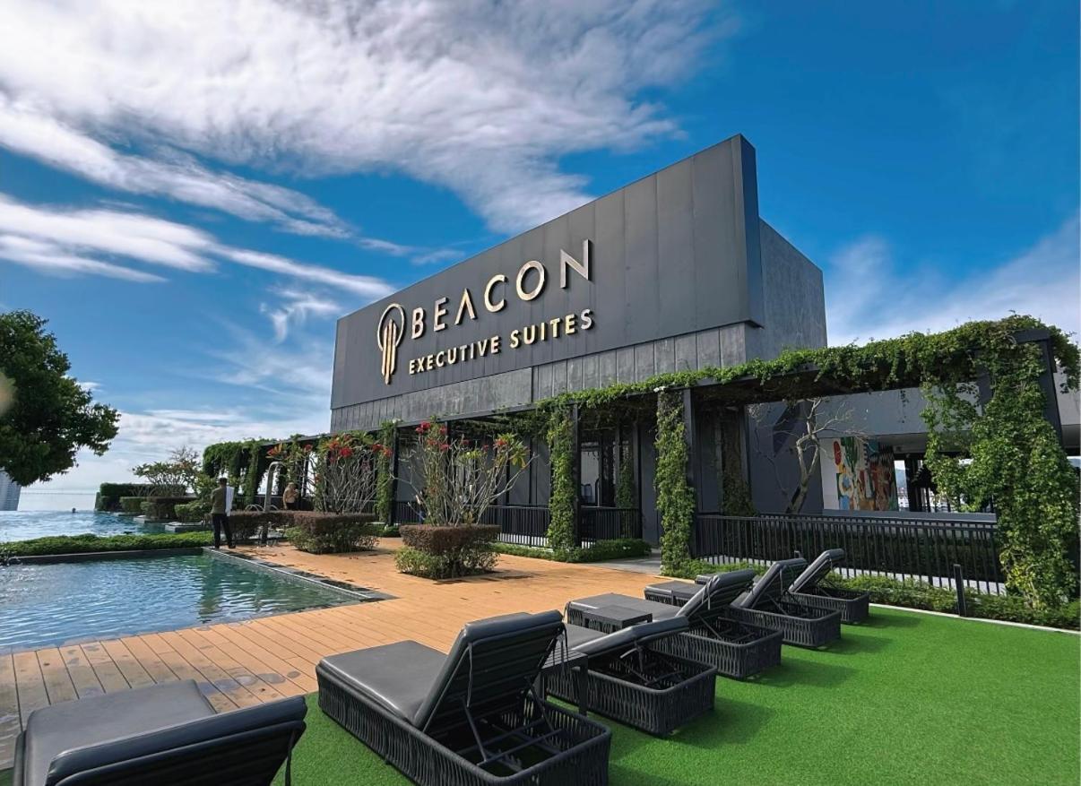 Beacon 2Br Infinity Pool - By Bnb4U George Town Dış mekan fotoğraf
